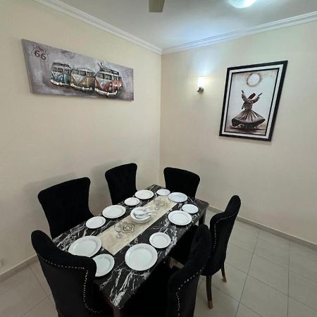 Thomas Guest House Islamabad Exteriör bild