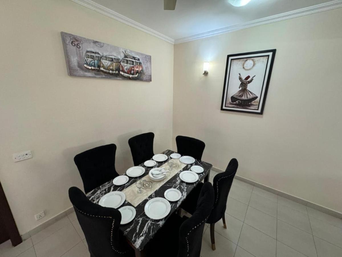 Thomas Guest House Islamabad Exteriör bild