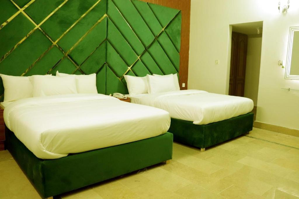 Thomas Guest House Islamabad Exteriör bild